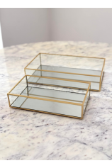 Bandeja chica de vidrio con perfiles metálicos